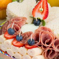 1 .Bandeja Especial Padres RD 4,700 Tres opciones Mangu, Sandwich corazon o Wafles