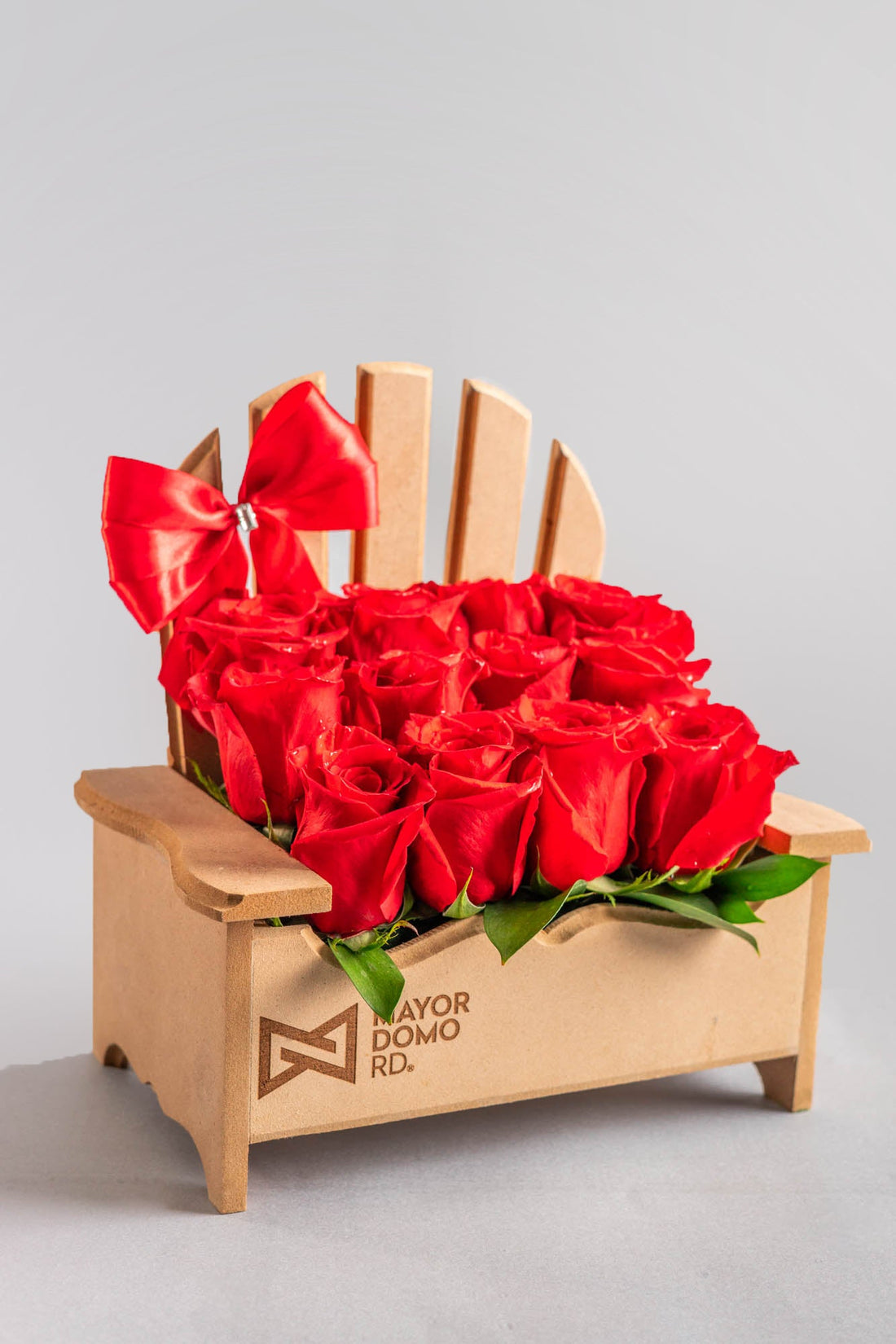 Arreglo de 12  Mayordomos RD 4,950  Rosas Rojas