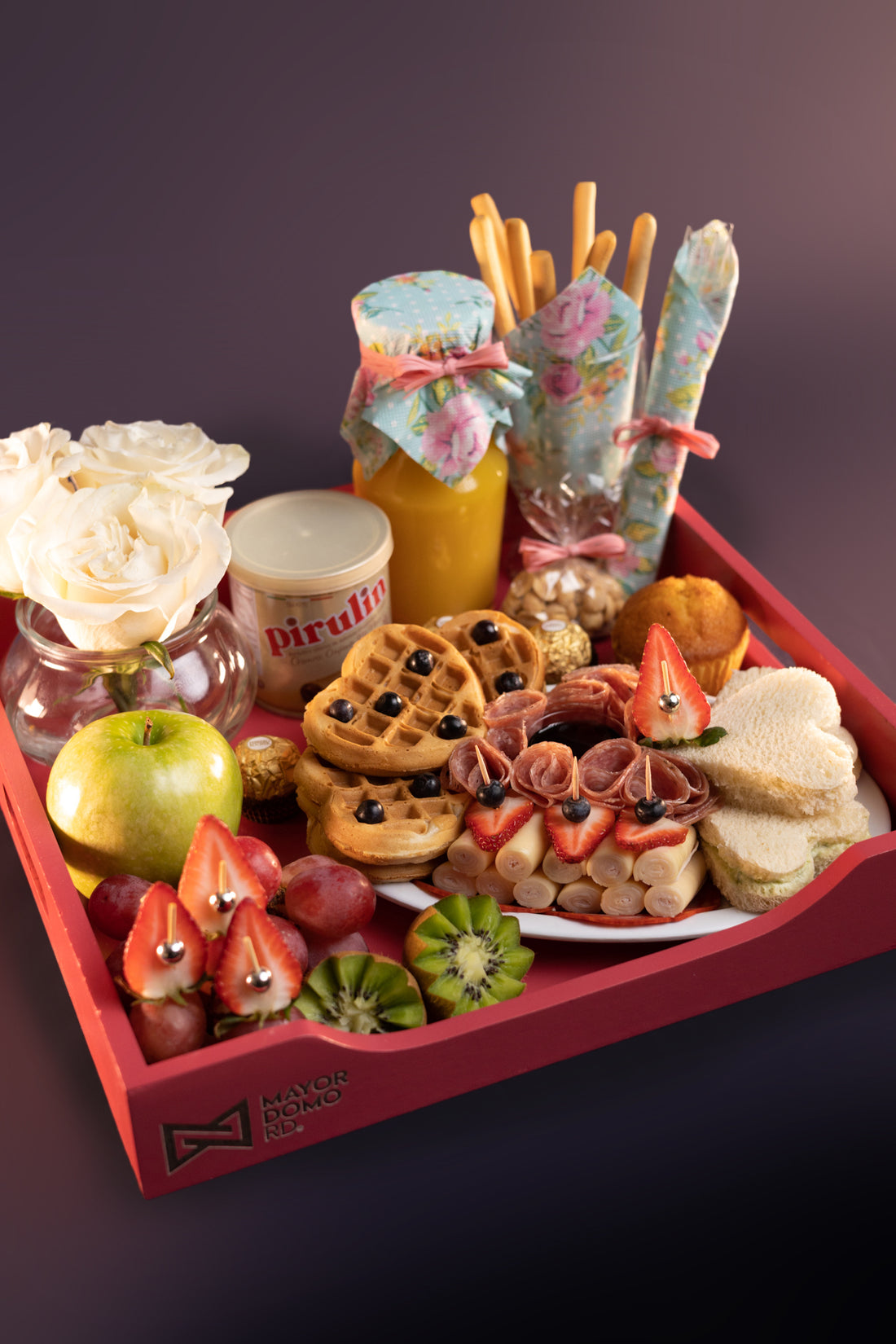 9. ❤️ Bandeja “Sabores Románticos RD 6,800