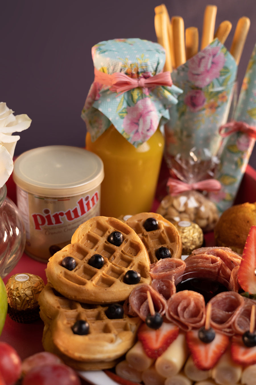 9. ❤️ Bandeja “Sabores Románticos RD 6,800