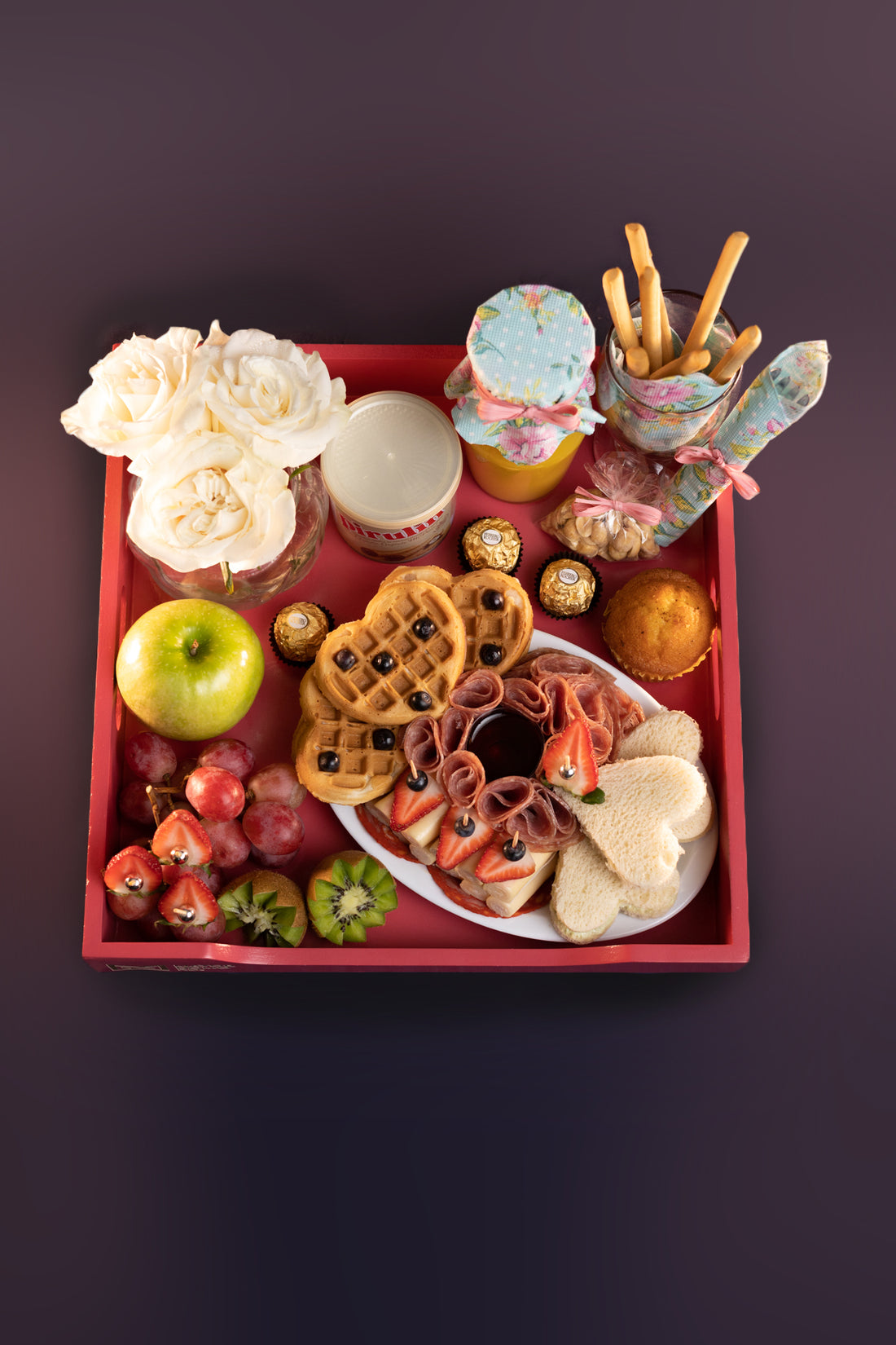 9. ❤️ Bandeja “Sabores Románticos RD 6,800