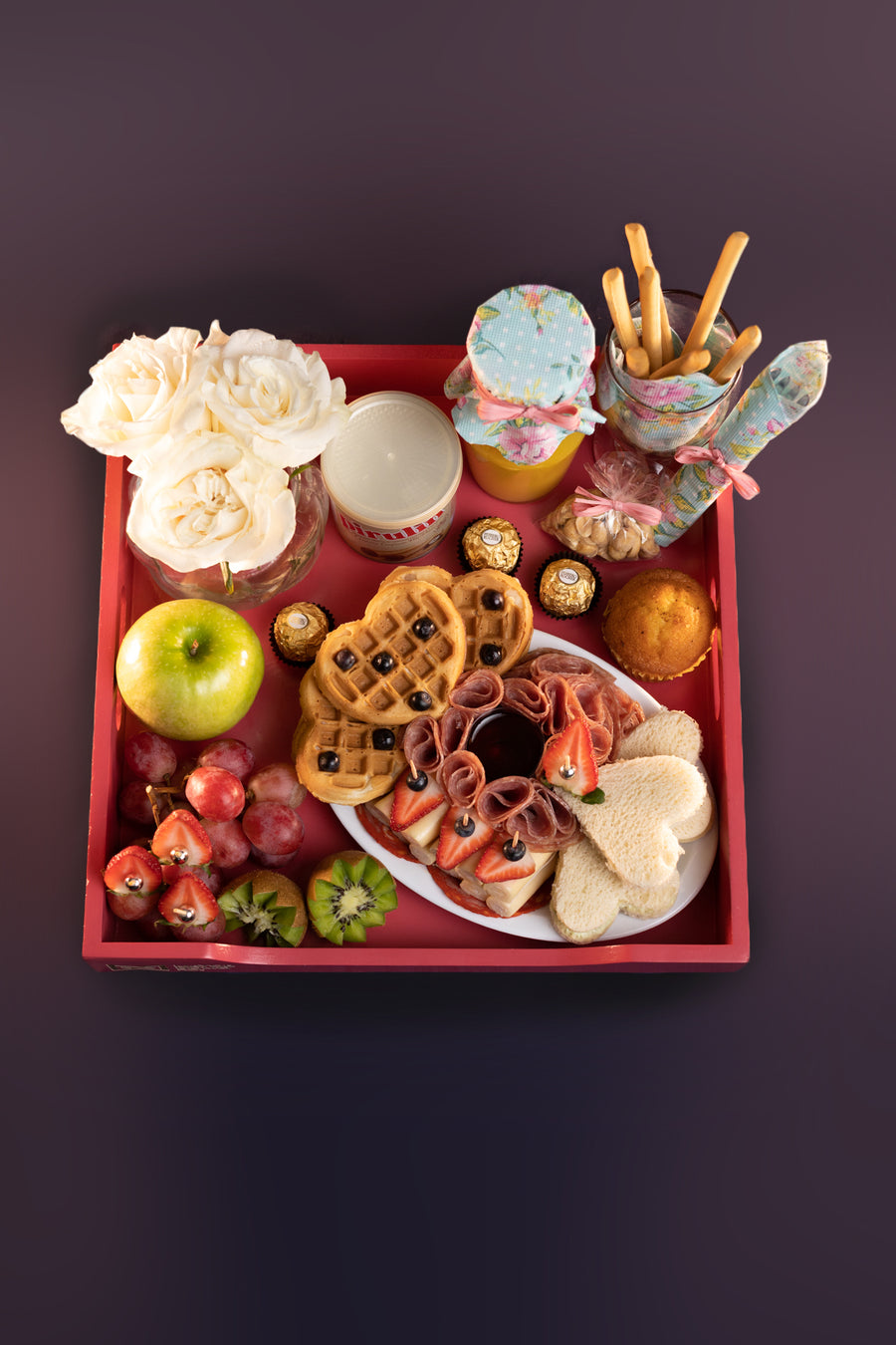 9. ❤️ Bandeja “Sabores Románticos RD 6,800