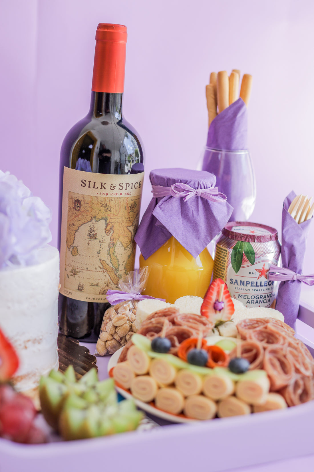 5  Bandeja Birthday Love RD 9,700