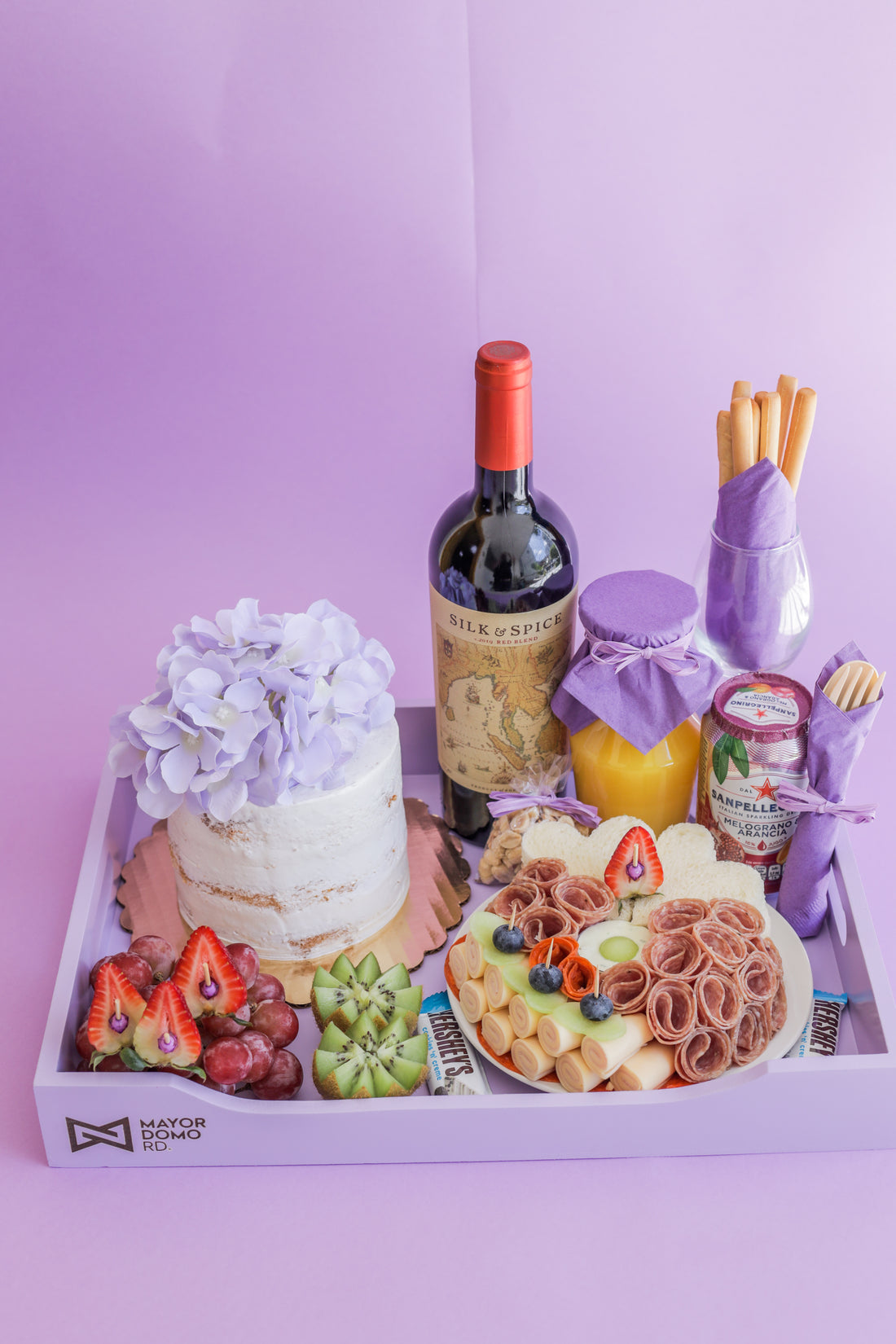 5  Bandeja Birthday Love RD 9,700