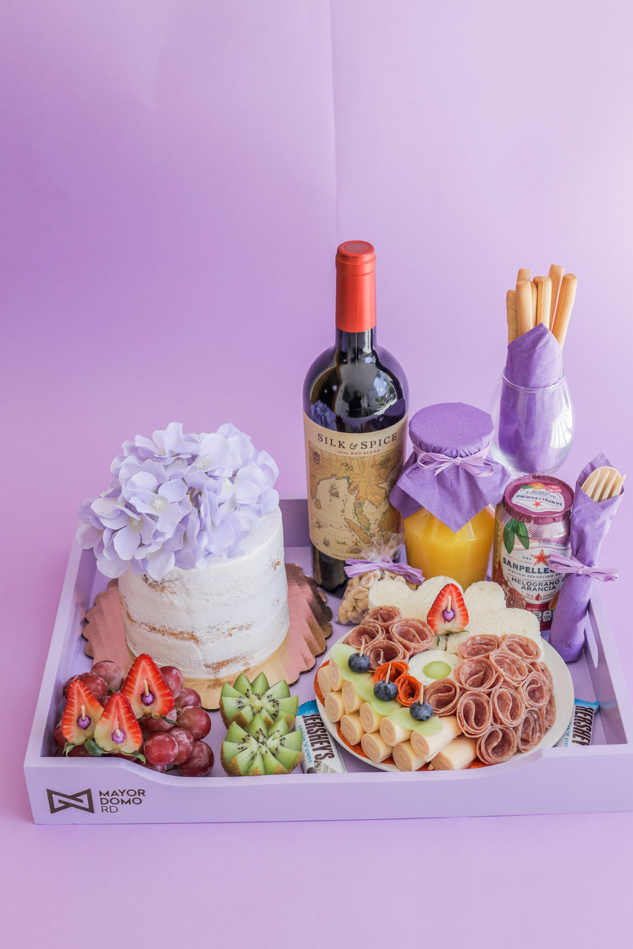 5  Bandeja Birthday Love RD 9,700