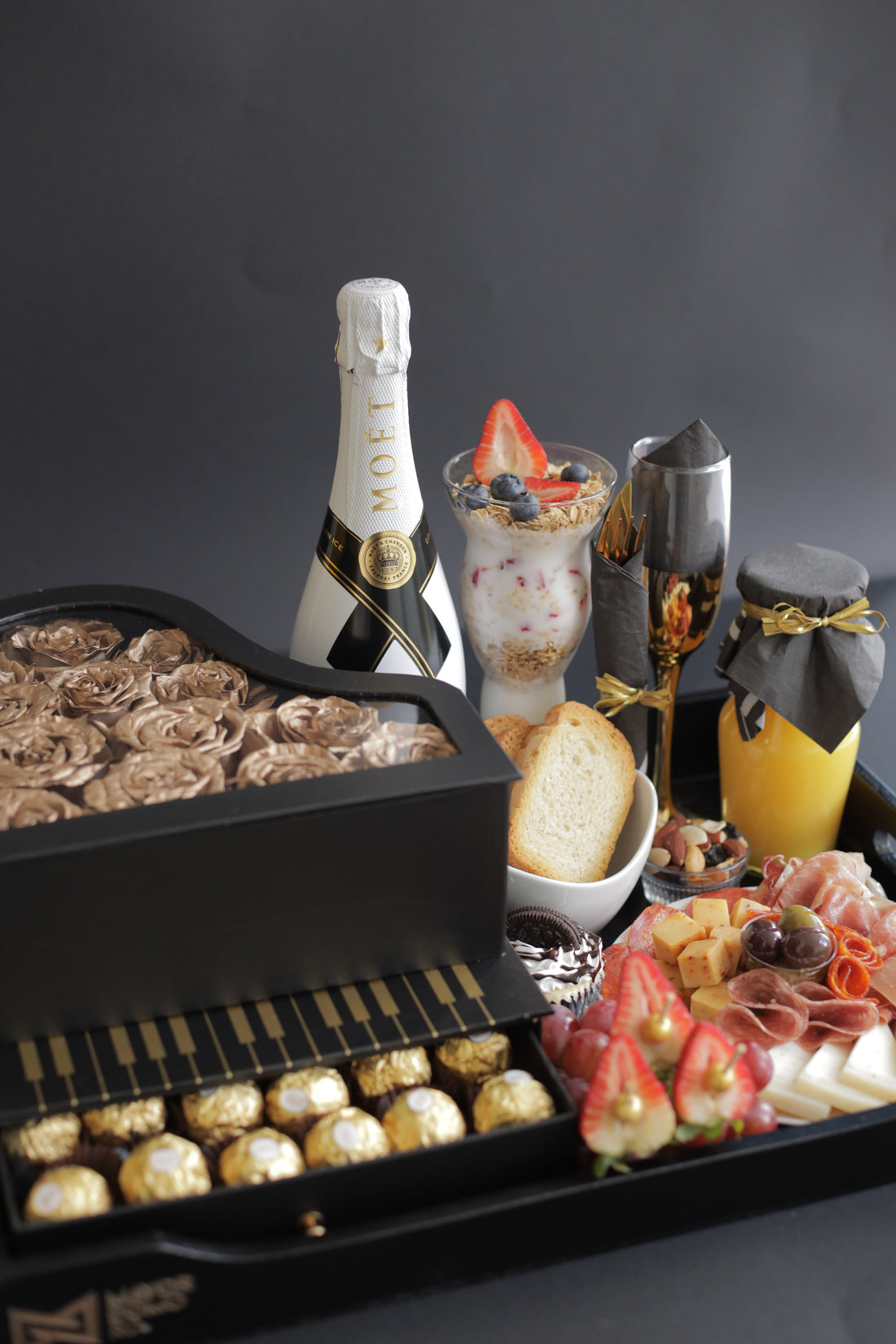 15. Bandeja Sinfonía Dorada 25,950.00