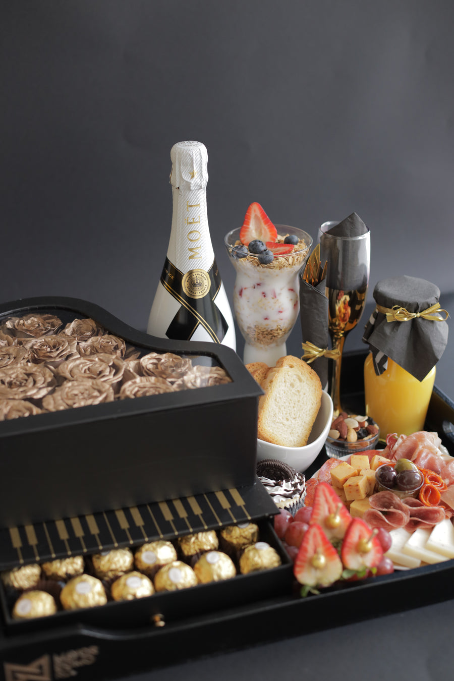 15. Bandeja Sinfonía Dorada 25,950.00