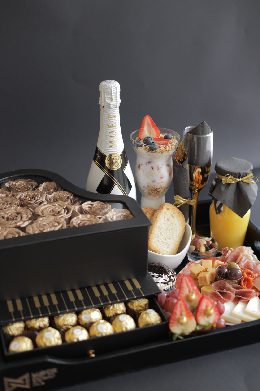 15. Bandeja Sinfonía Dorada 25,950.00