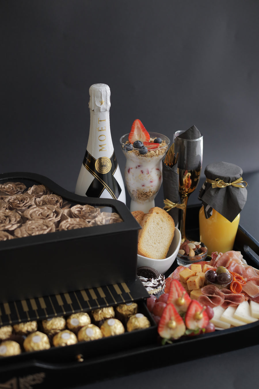 15. Bandeja Sinfonía Dorada 25,950.00