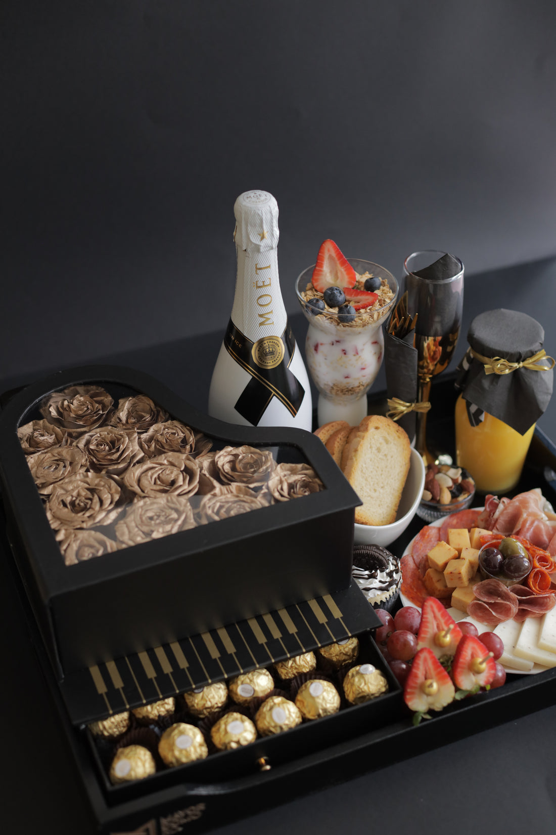 15. Bandeja Sinfonía Dorada 25,950.00