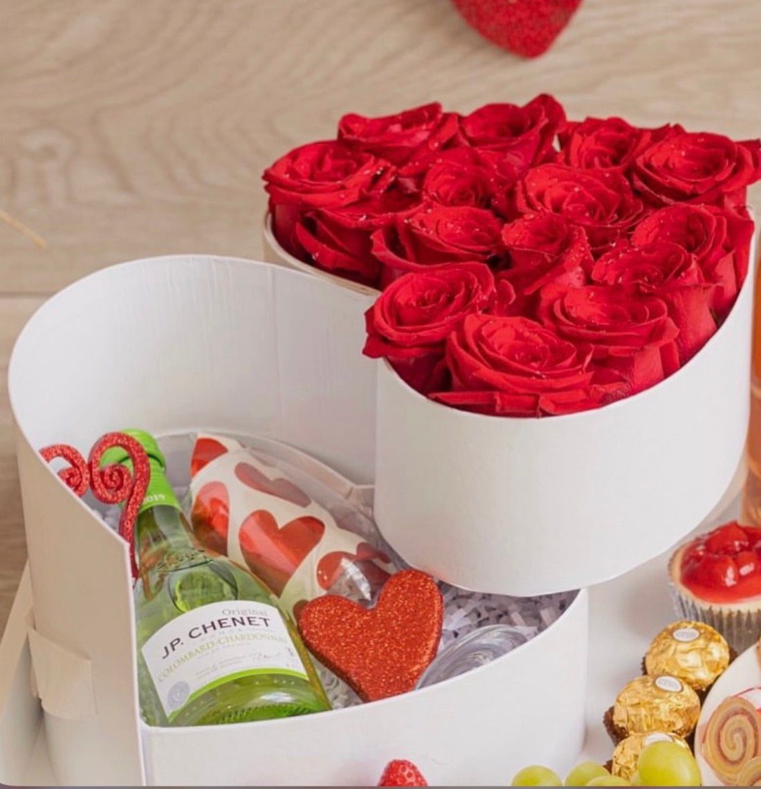 Doble Amor Deluxe – Heart Box &amp; Wine Experience RD 5,500