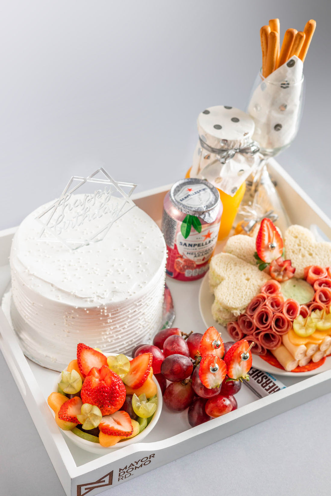 6. Bandeja Happy Birthday  HBD 1  RD 6,100