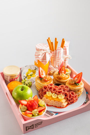 5. 🥞 Bandeja “DELUXE  RD 5,900